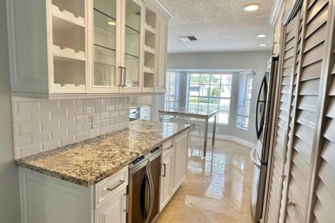 Townhouse in Hollywood, Florida 3 bedrooms, 174.38 sq.m. № 2276330 - photo 15