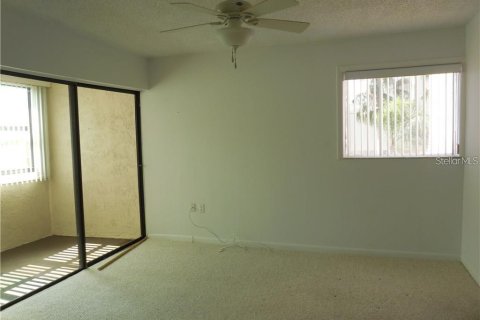 Condominio en venta en Indian Rocks Beach, Florida, 2 dormitorios, 116.87 m2 № 1880721 - foto 7