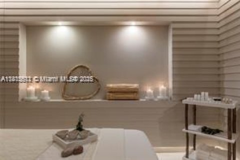Снять в аренду кондоминиум в Майами-Бич, Флорида 1 спальня, 80.45м2, № 1942705 - фото 28