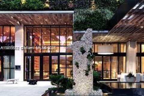 Снять в аренду кондоминиум в Майами-Бич, Флорида 1 спальня, 80.45м2, № 1942705 - фото 20