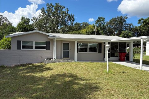 Casa en Beverly Hills, Florida 2 dormitorios, 98.1 m2 № 2381061
