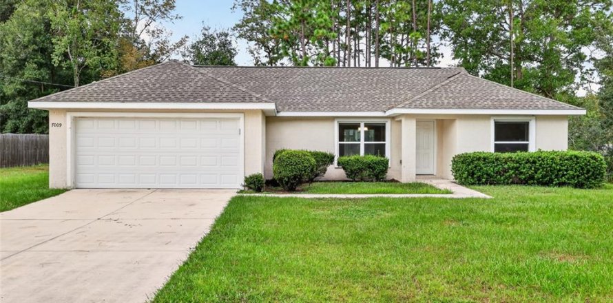 House in Ocala, Florida 3 bedrooms, 131.55 sq.m. № 2403681