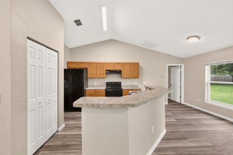 House in Ocala, Florida 3 bedrooms, 131.55 sq.m. № 2403681 - photo 22