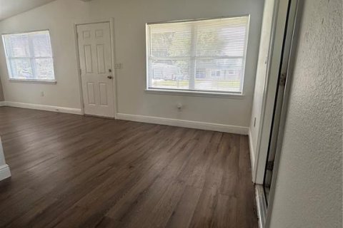Villa ou maison à louer à Tampa, Floride: 3 chambres, 86.21 m2 № 2408922 - photo 7