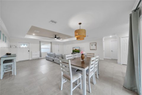 Купить виллу или дом в Лихай-Эйкерс, Флорида 4 спальни, № 2018486 - фото 29