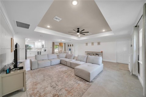 Купить виллу или дом в Лихай-Эйкерс, Флорида 4 спальни, № 2018486 - фото 24