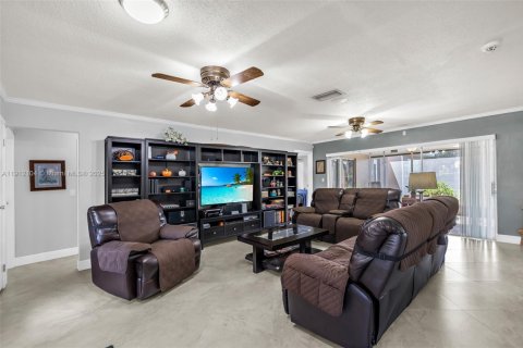 Casa en venta en Sunrise, Florida, 3 dormitorios, 166.11 m2 № 1970413 - foto 6