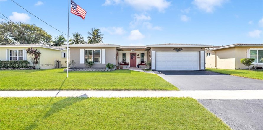 Casa en Sunrise, Florida 3 dormitorios, 166.11 m2 № 1970413