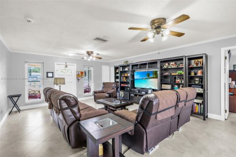 Casa en venta en Sunrise, Florida, 3 dormitorios, 166.11 m2 № 1970413 - foto 8