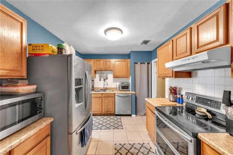 Villa ou maison à vendre à Tampa, Floride: 3 chambres, 133.5 m2 № 2405342 - photo 12