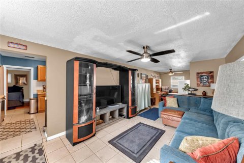 Villa ou maison à vendre à Tampa, Floride: 3 chambres, 133.5 m2 № 2405342 - photo 21