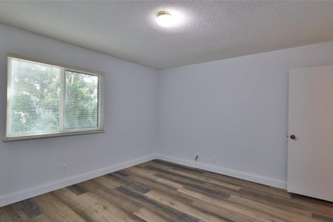 Townhouse in Ormond Beach, Florida 3 bedrooms, 135.54 sq.m. № 1285487 - photo 17