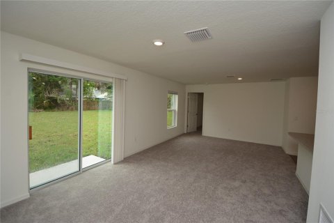 Casa en alquiler en Palm Coast, Florida, 3 dormitorios, 119.29 m2 № 2222173 - foto 4