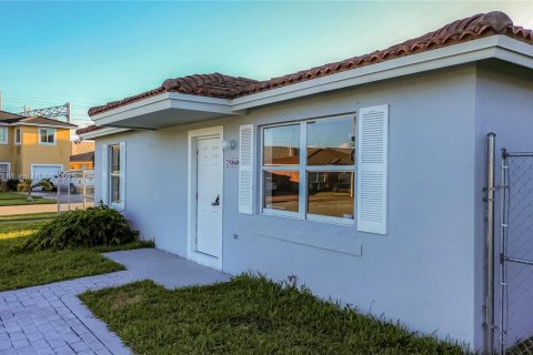 Casa en venta en Homestead, Florida, 3 dormitorios, 113.43 m2 № 1768303 - foto 10