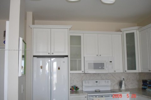 Кондоминиум с 1 спальней в Авентура, Флорида № 2012671