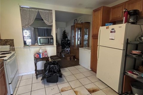 Casa en venta en Miami, Florida, 3 dormitorios, 112.88 m2 № 1946751 - foto 4