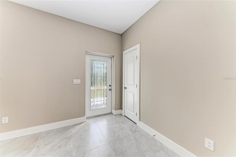 Villa ou maison à vendre à North Port, Floride: 3 chambres, 138.89 m2 № 2141990 - photo 5