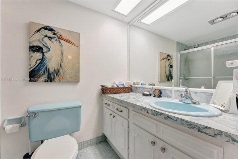 Condo in Pompano Beach, Florida, 2 bedrooms  № 1707147 - photo 26