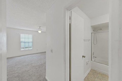 Adosado en venta en Tampa, Florida, 2 dormitorios, 110 m2 № 1882965 - foto 22