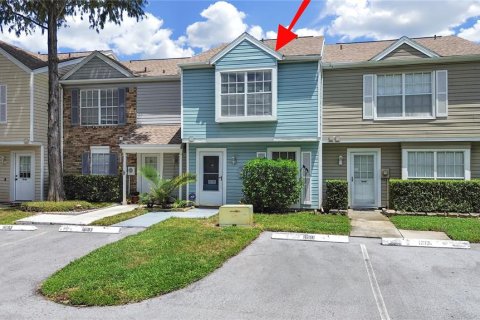 Adosado en venta en Tampa, Florida, 2 dormitorios, 110 m2 № 1882965 - foto 1