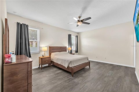 Casa en venta en Dover, Florida, 4 dormitorios, 213.4 m2 № 2303104 - foto 20