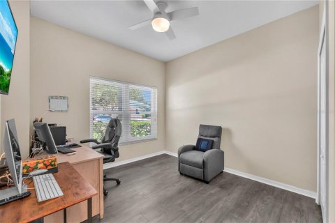 Casa en venta en Dover, Florida, 4 dormitorios, 213.4 m2 № 2303104 - foto 17