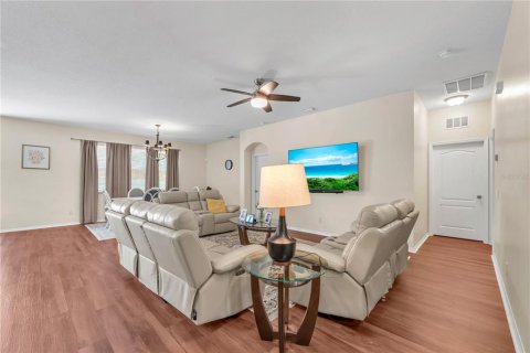 Casa en venta en Dover, Florida, 4 dormitorios, 213.4 m2 № 2303104 - foto 13