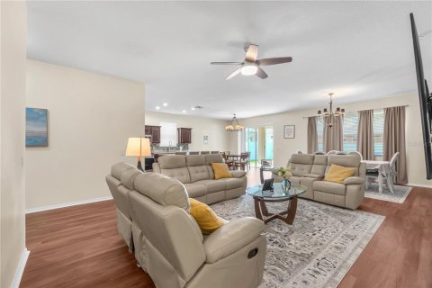 Casa en venta en Dover, Florida, 4 dormitorios, 213.4 m2 № 2303104 - foto 14