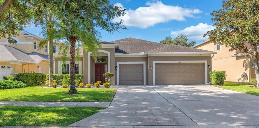Casa en Dover, Florida 4 dormitorios, 213.4 m2 № 2303104