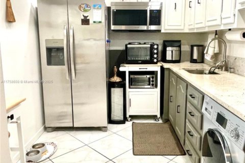 Condo in Boynton Beach, Florida, 1 bedroom  № 1505287 - photo 12