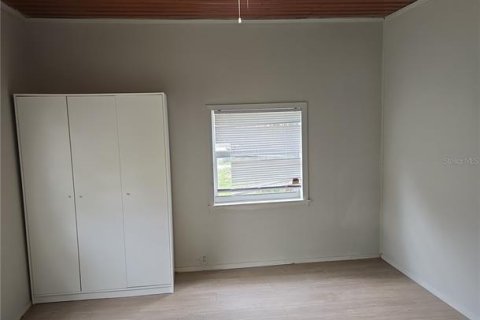 Immobilier commercial à vendre à Tampa, Floride: 3 chambres, 237.37 m2 № 2238569 - photo 8