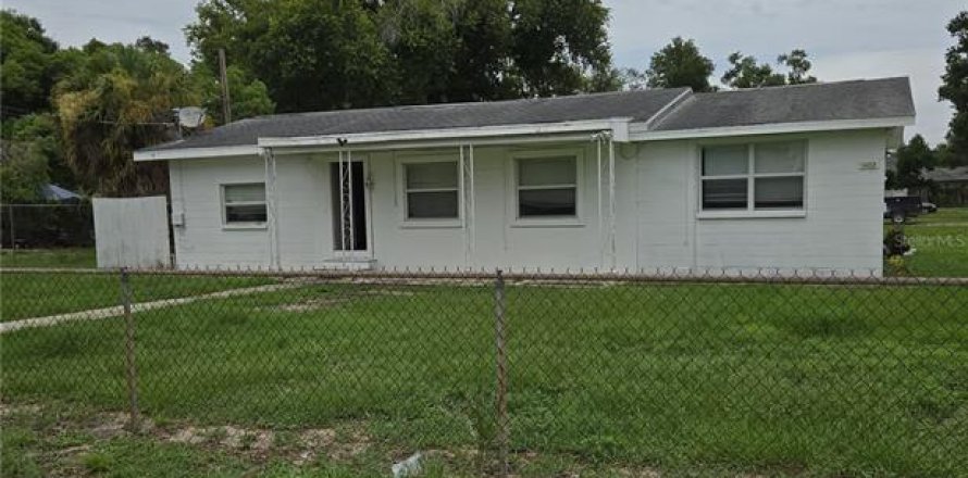Immobilier commercial à Tampa, Floride 3 chambres, 237.37 m2 № 2238569