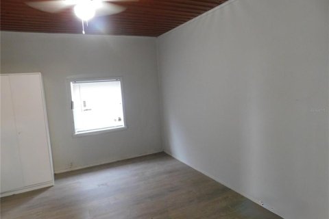 Immobilier commercial à vendre à Tampa, Floride: 3 chambres, 237.37 m2 № 2238569 - photo 6