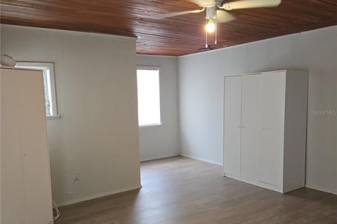 Immobilier commercial à vendre à Tampa, Floride: 3 chambres, 237.37 m2 № 2238569 - photo 12