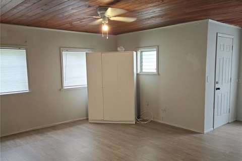 Immobilier commercial à vendre à Tampa, Floride: 3 chambres, 237.37 m2 № 2238569 - photo 10