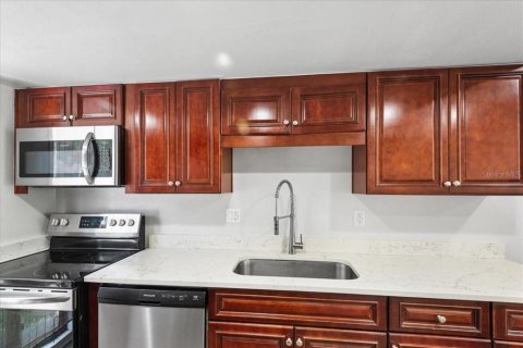 Купить таунхаус в Винтер-Спрингс, Флорида 8 комнат, 130.06м2, № 1893601 - фото 6