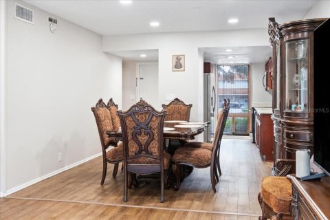 Купить таунхаус в Винтер-Спрингс, Флорида 8 комнат, 130.06м2, № 1893601 - фото 8