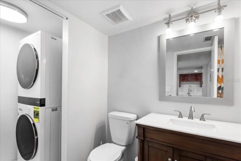 Купить таунхаус в Винтер-Спрингс, Флорида 8 комнат, 130.06м2, № 1893601 - фото 16