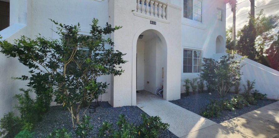 Touwnhouse à Miramar, Floride 3 chambres, 132.48 m2 № 2173766