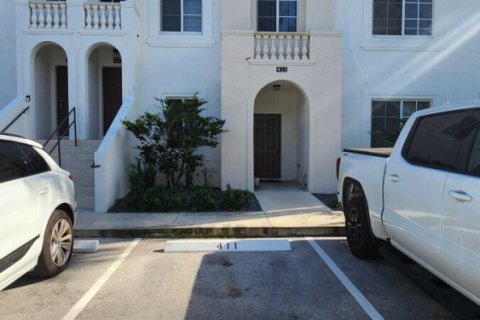 Touwnhouse à vendre à Miramar, Floride: 3 chambres, 132.48 m2 № 2173766 - photo 3