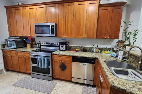 Touwnhouse à vendre à Miramar, Floride: 3 chambres, 132.48 m2 № 2173766 - photo 11