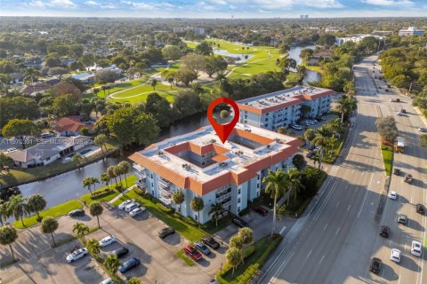 Condominio en venta en Plantation, Florida, 2 dormitorios, 98.66 m2 № 2032689 - foto 1