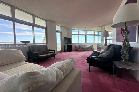 Купить кондоминиум в Майами-Бич, Флорида 2 спальни, 135.17м2, № 2017421 - фото 22