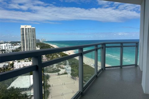 Кондоминиум с 2 спальнями в Майами-Бич, Флорида № 2017421