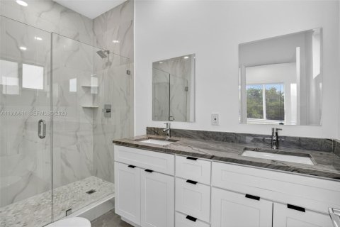 House in Fort Lauderdale, Florida 3 bedrooms, 124.67 sq.m. № 2067512 - photo 16
