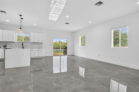 House in Fort Lauderdale, Florida 3 bedrooms, 124.67 sq.m. № 2067512 - photo 20