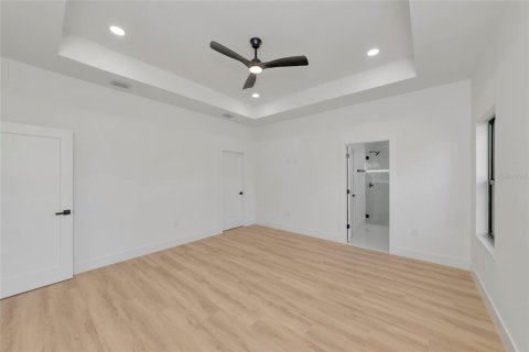House in North Port, Florida 4 bedrooms, 223.06 sq.m. № 2151959 - photo 29
