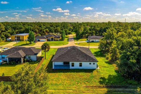 House in North Port, Florida 4 bedrooms, 223.06 sq.m. № 2151959 - photo 7