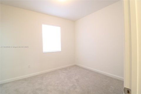 House in Homestead, Florida 3 bedrooms, 123.37 sq.m. № 1828297 - photo 18