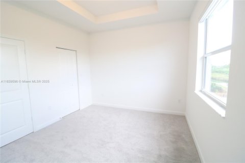 House in Homestead, Florida 3 bedrooms, 123.37 sq.m. № 1828297 - photo 16